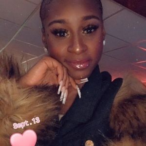 Meet your Posher, Kiesha